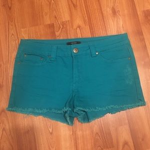 Forever 21 Distressed Denim Shorts Size 30
